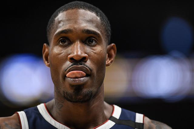 字母哥34+15雄鹿送76人6连败 雷霆大胜篮网