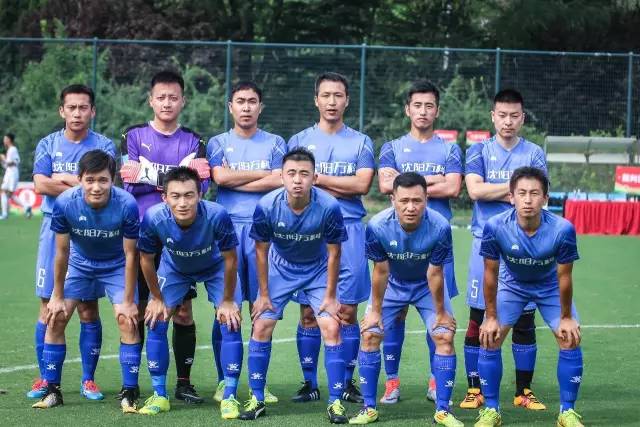 那不勒斯嫌加纳乔太贵 求购多特边锋阿德耶米